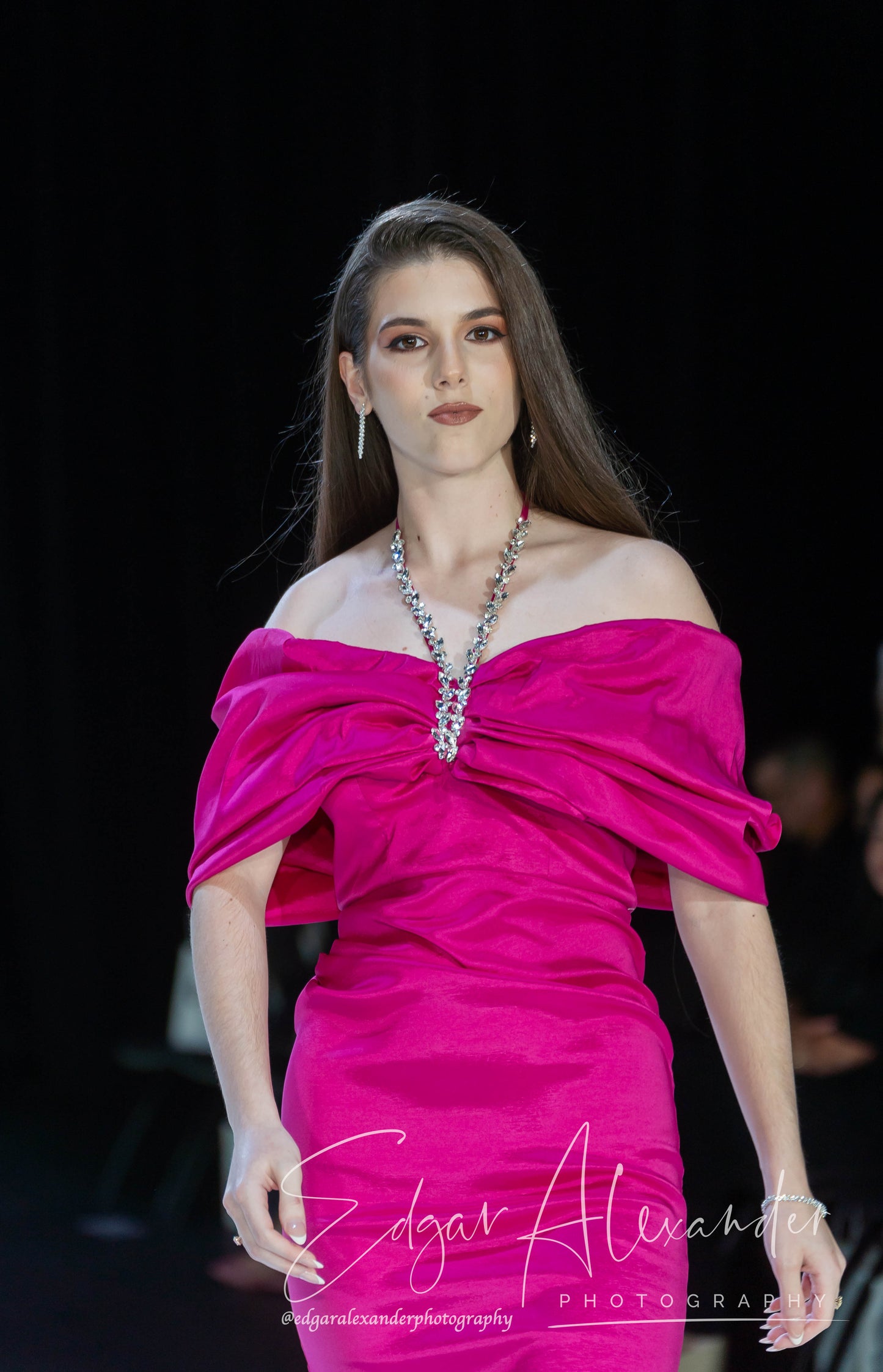 Empress elegant long dress fuchsia with stones
